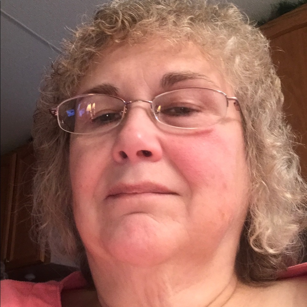 Meet your Posher, Pamela